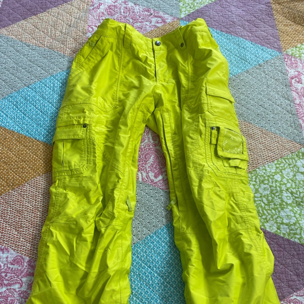 Women’s Burton snowboard pants.